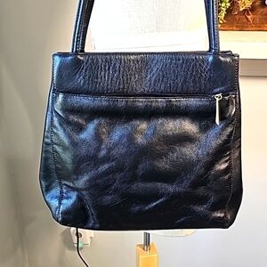 GIANI BERNINI BLACK LEATHER, vintage bag. 2 handles. One outside zipper …